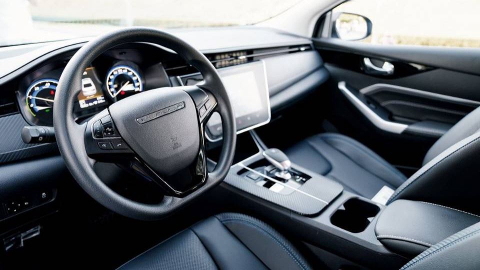 سدان برقی ونوسیا D60EV پلاس